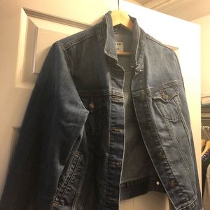 Old navy jean jacket, L